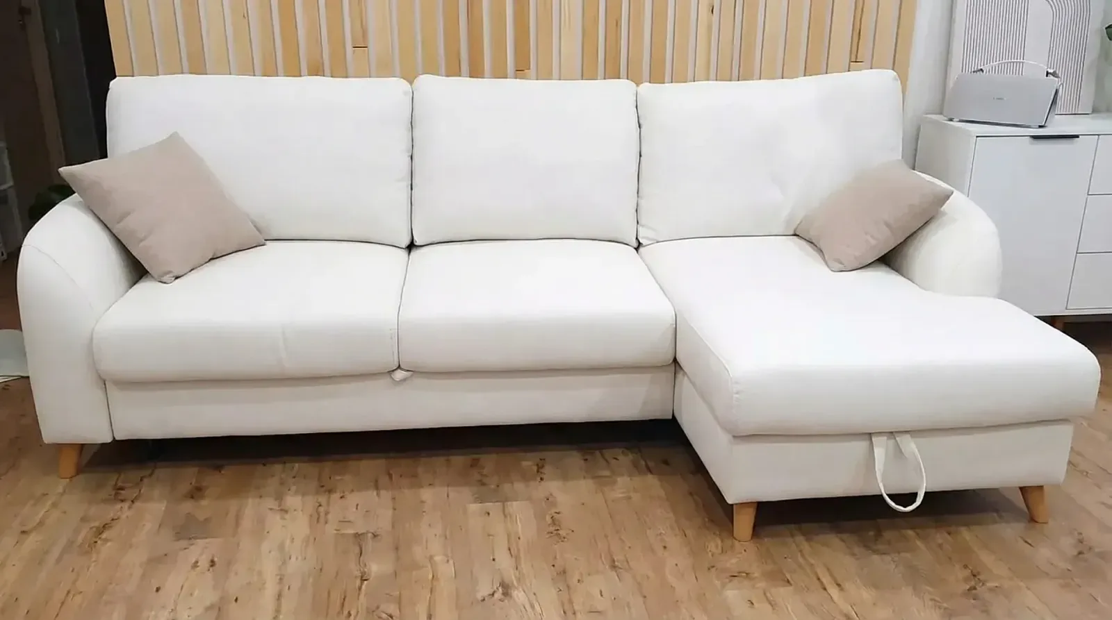 Диван-кровать Хамар открытый угол XL-2 320x236x95 см — интерьерное фото 8